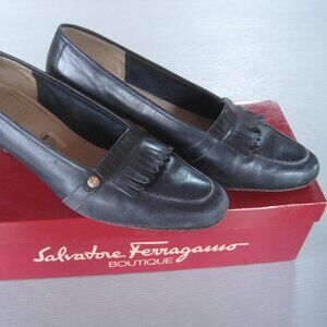 Salvatore Ferragamo Shoes Florence Italy 9B Gently Worn with Box